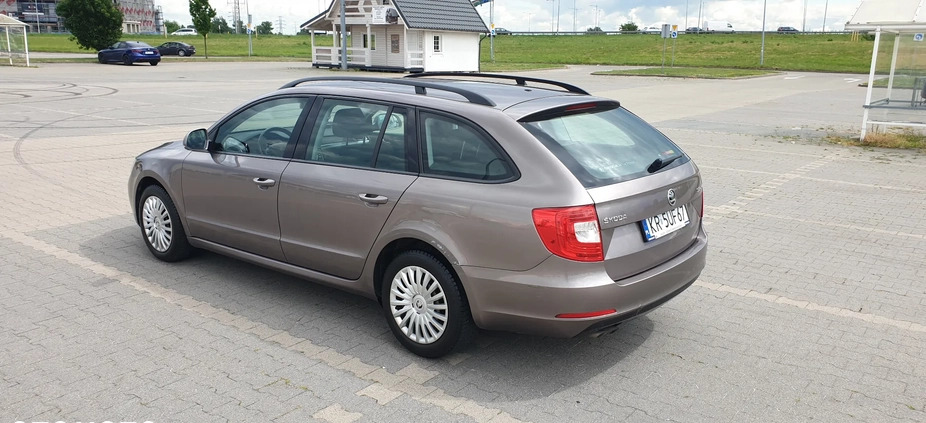 Skoda Superb cena 33900 przebieg: 167365, rok produkcji 2014 z Wrocław małe 232